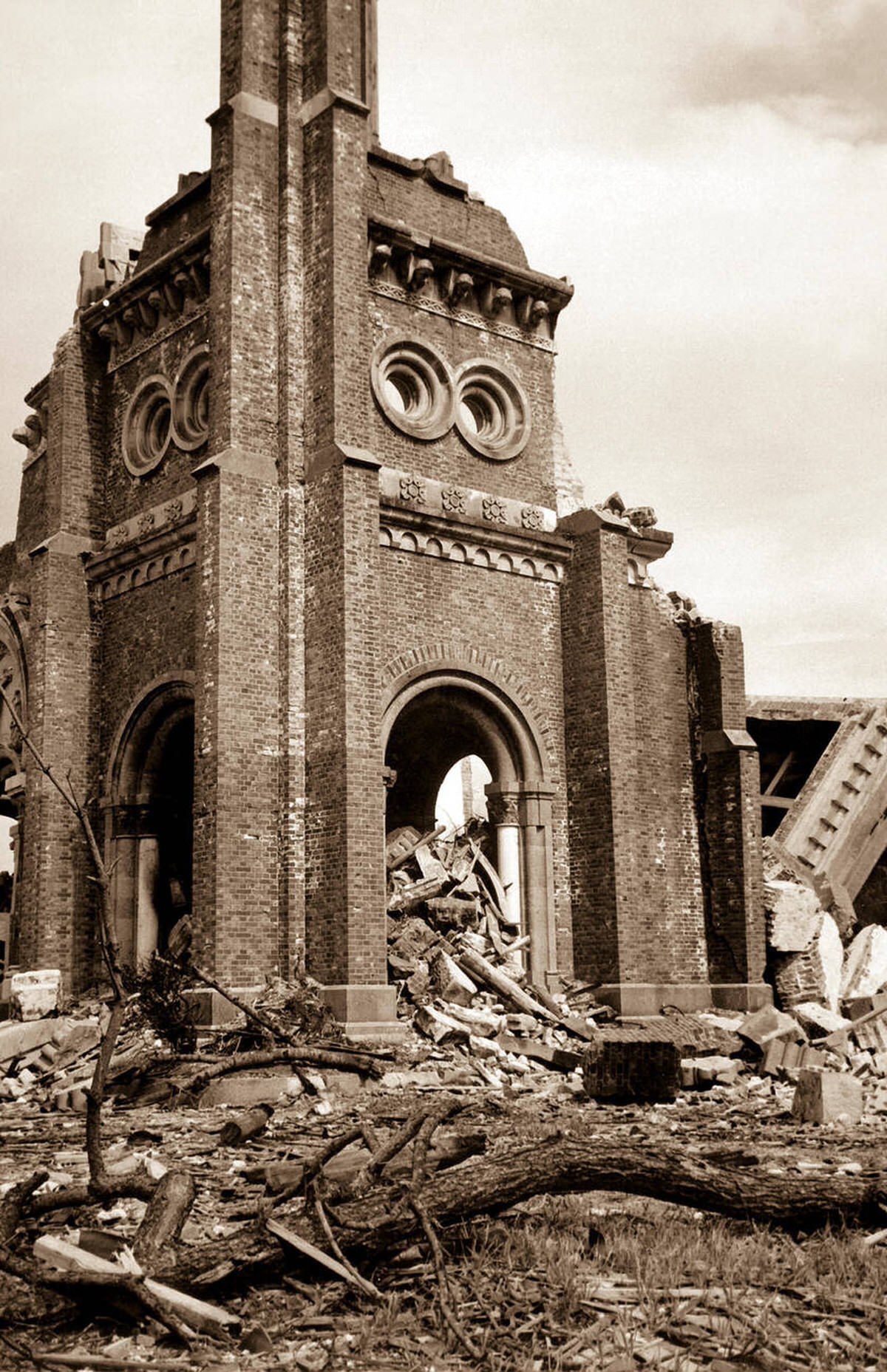 Ruins of the Roman Catholic cathedral in Nagasaki, 1945