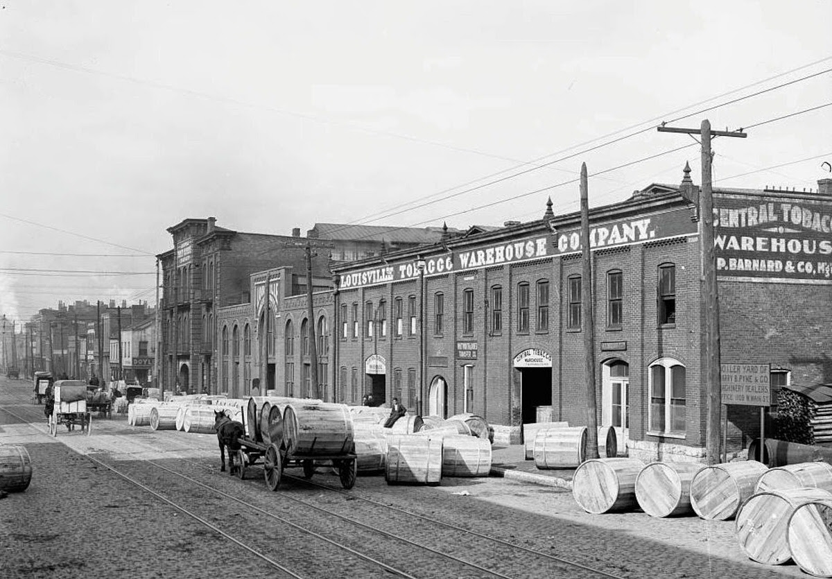 Tobacco warehouse in Louisville, 1902