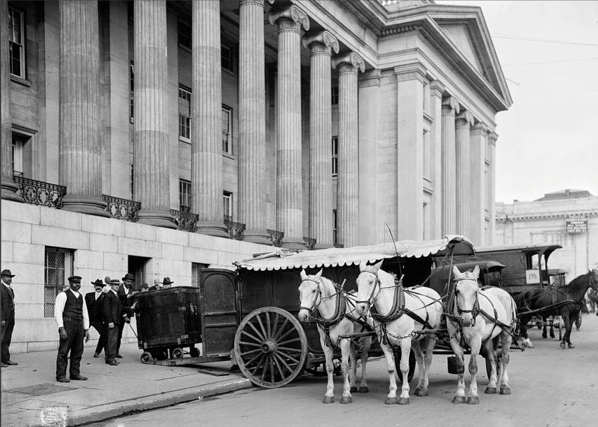 US Treasury currency wagon in Washington, D.C., 1904