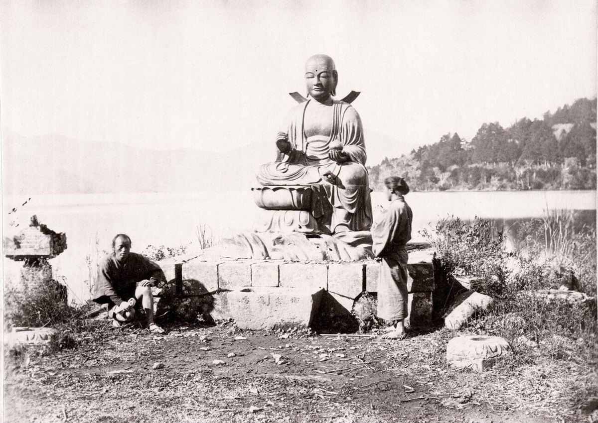 Bronze image of Jizo Sama at Hakone Lake.