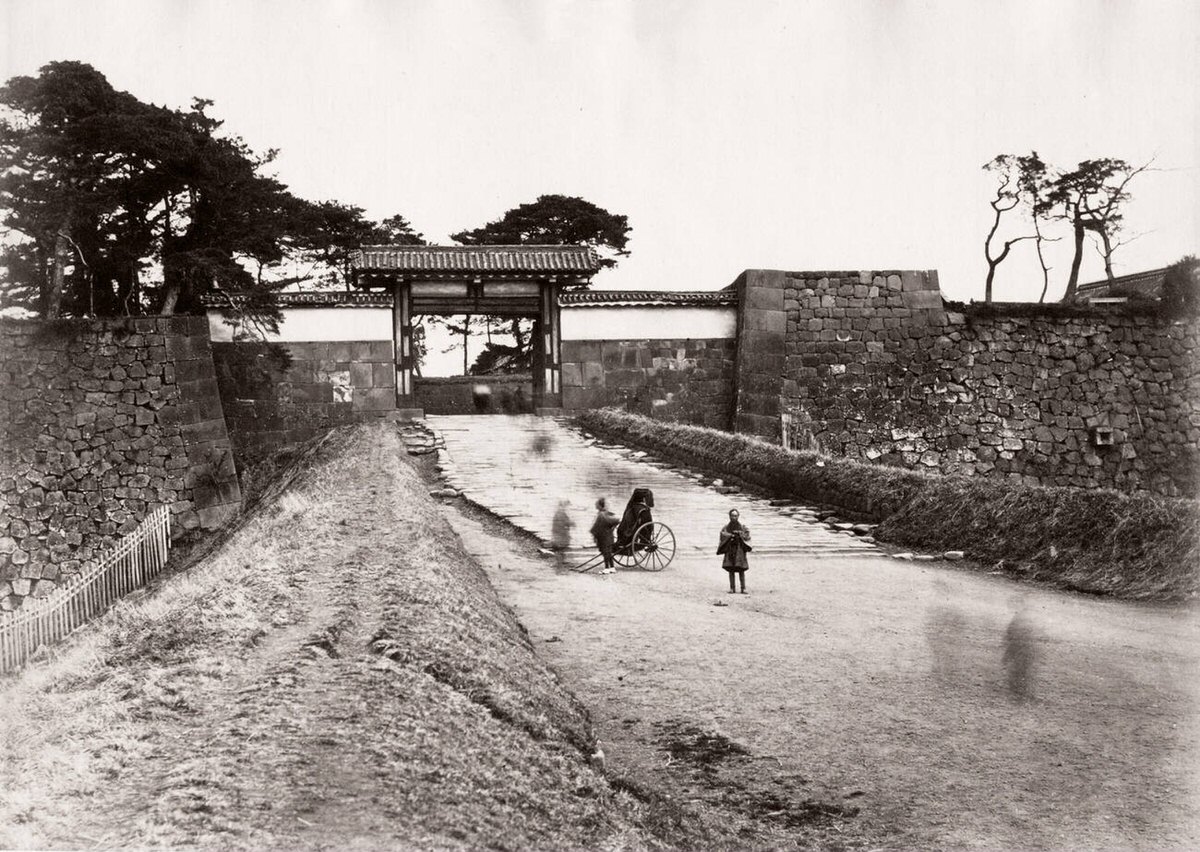 Gate and walls at Akasaka in Tokyo, 1871