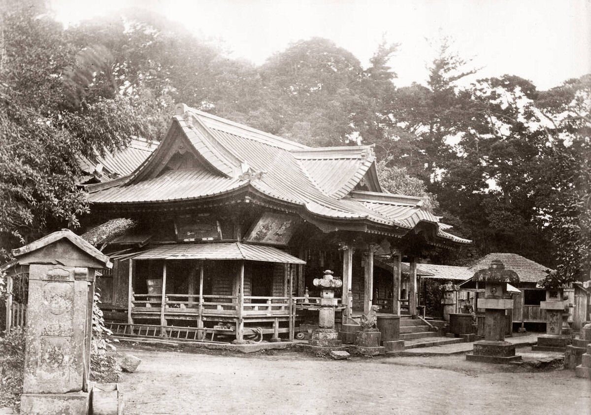 Temple of Shimei Sama in Enoshima, 1871