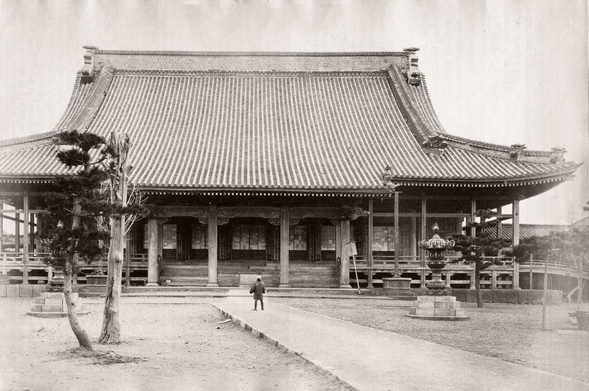 Nishi Monzeki temple in Tokyo before it burned in 1872, 1871