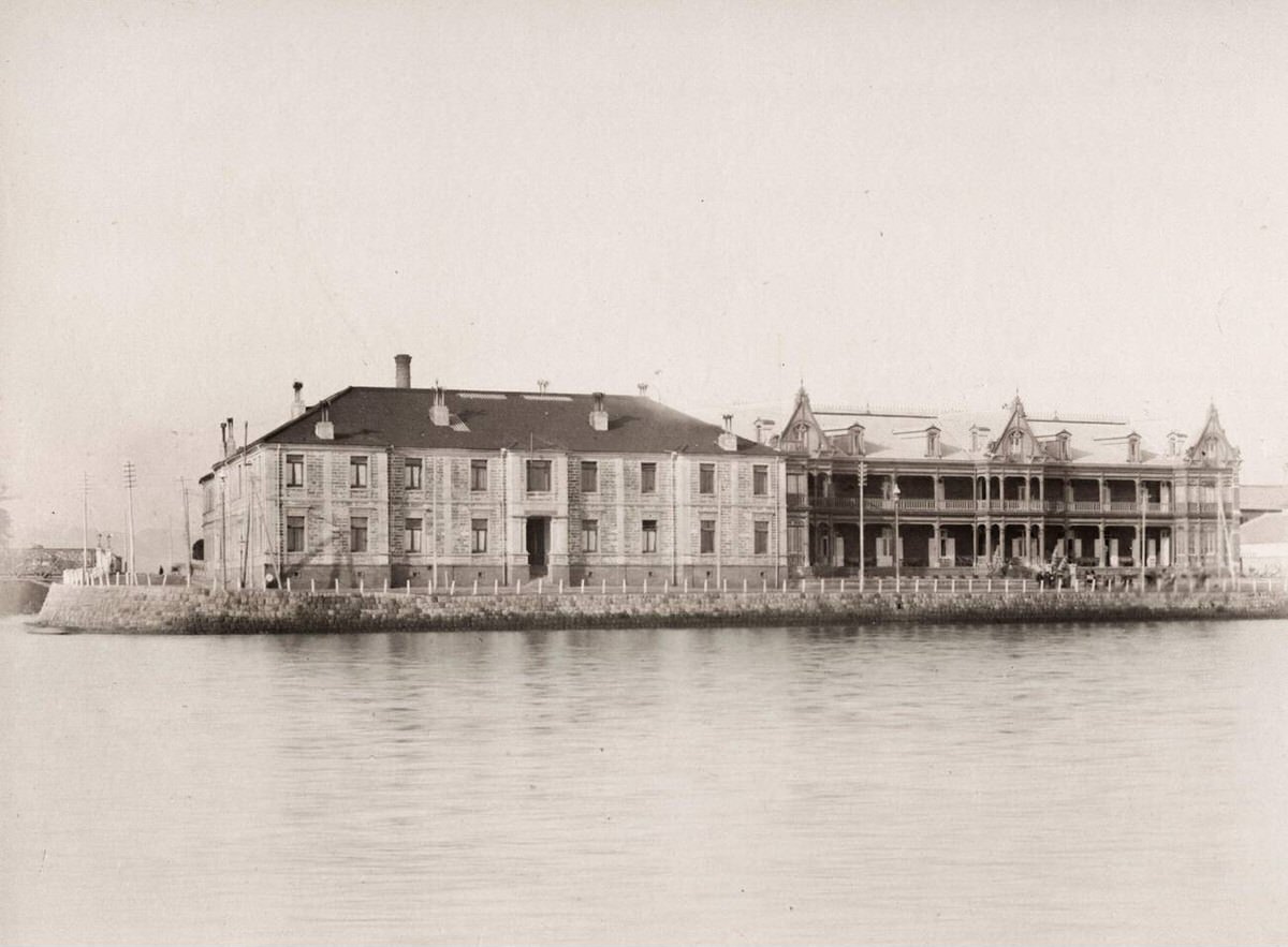 Grand Hotel on the Bund in Yokohama, 1890s