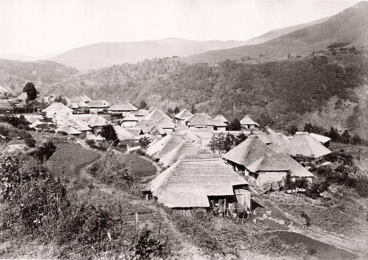 Village of Miyanoshita, 1870s