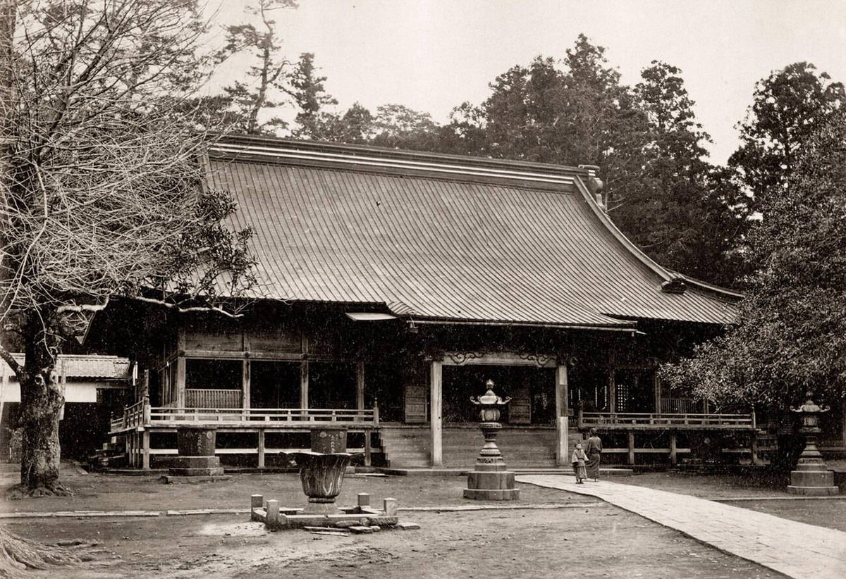 Fujisawa temple on the Tokaido road near Yokohama, 1870s