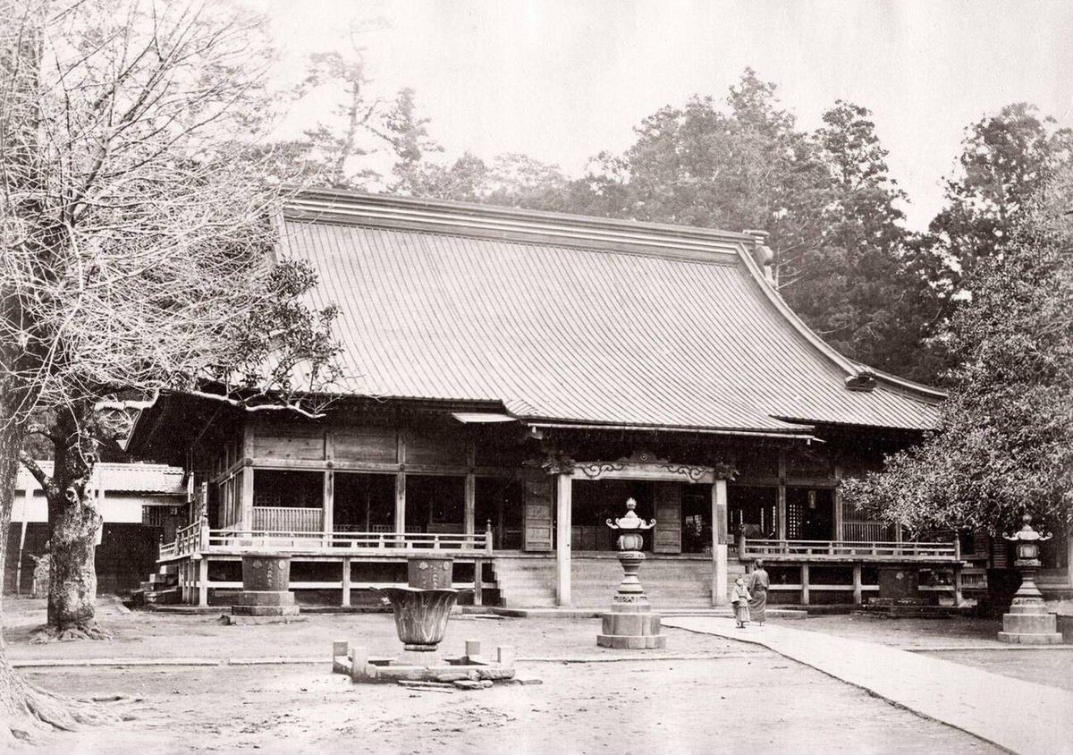 Fujisawa temple on the Tokaido road near Yokohama, 1870s