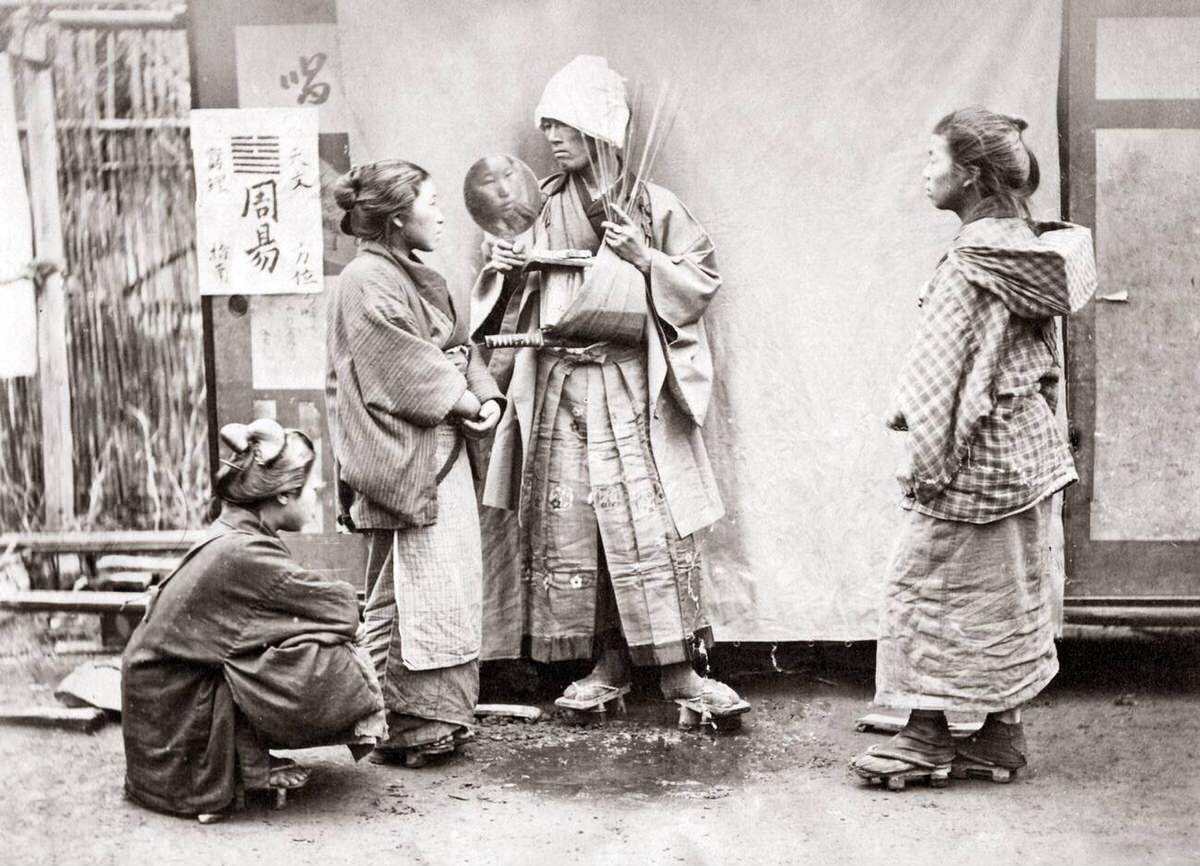 Fortune tellers in Japan, 1870s