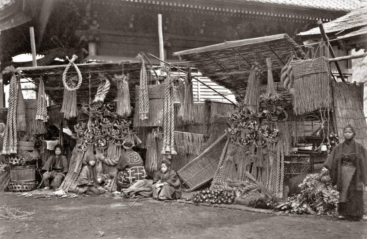 Rope maker in Japan, 1870s