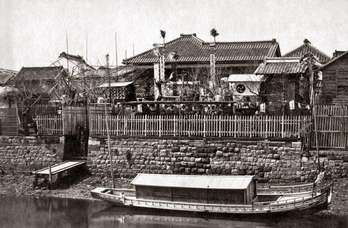 Tea house on a fete day in Japan, 1870s