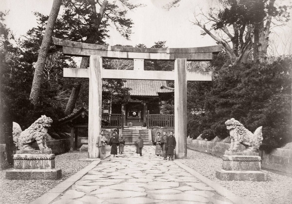 Shiba temple in Tokyo, 1871