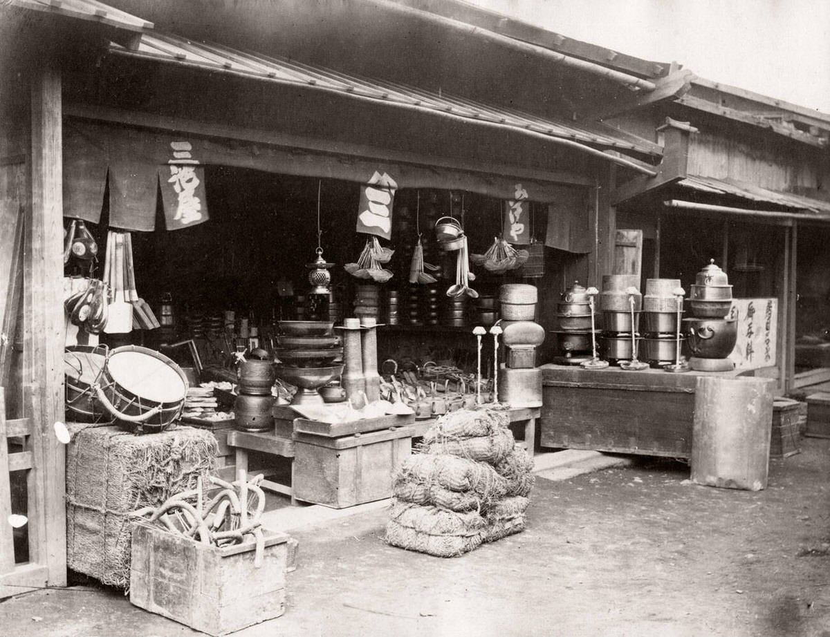 Country shop on the Tokaido road, 1871