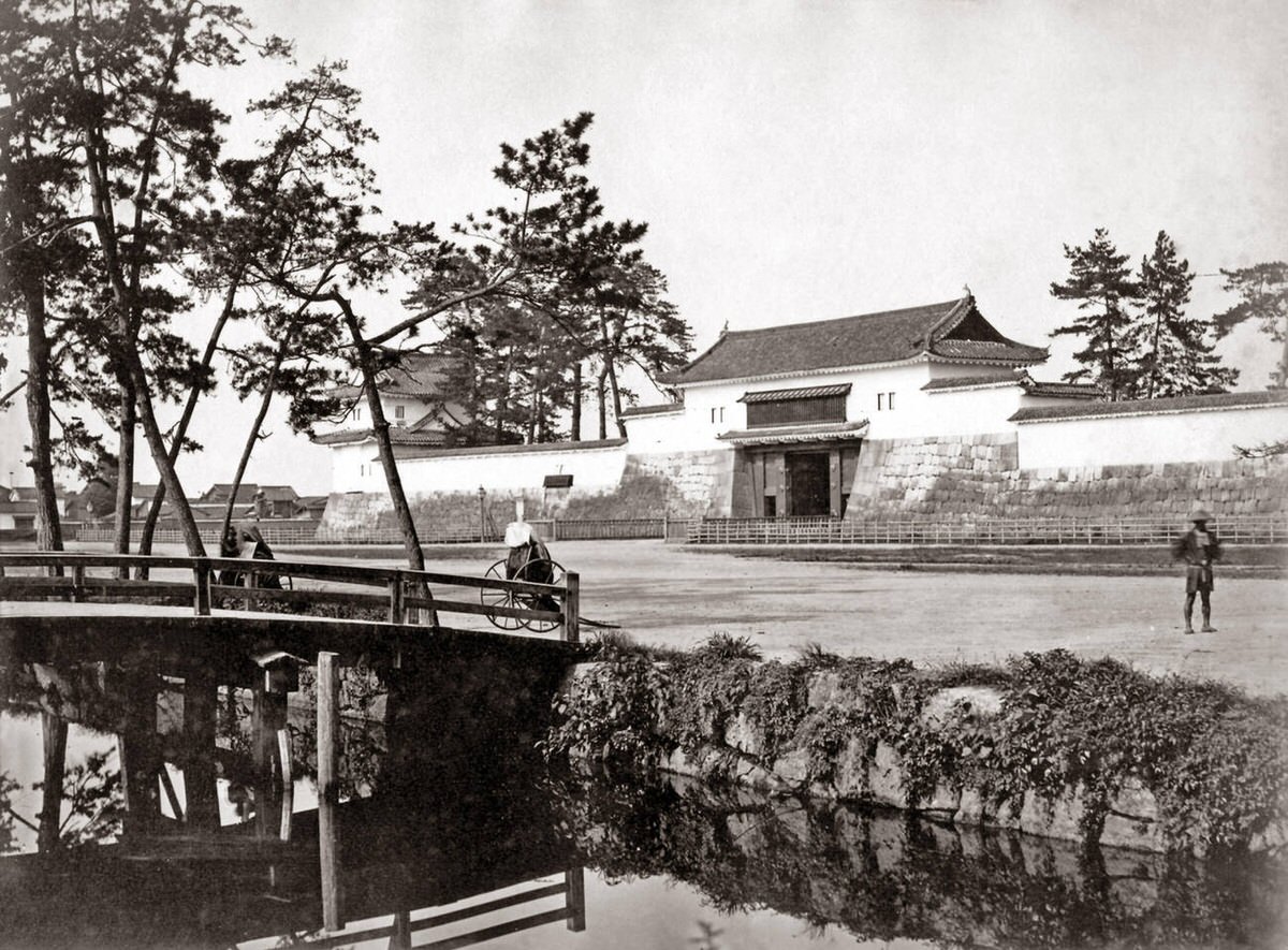 Moat and gateway in Tokyo, 1880s