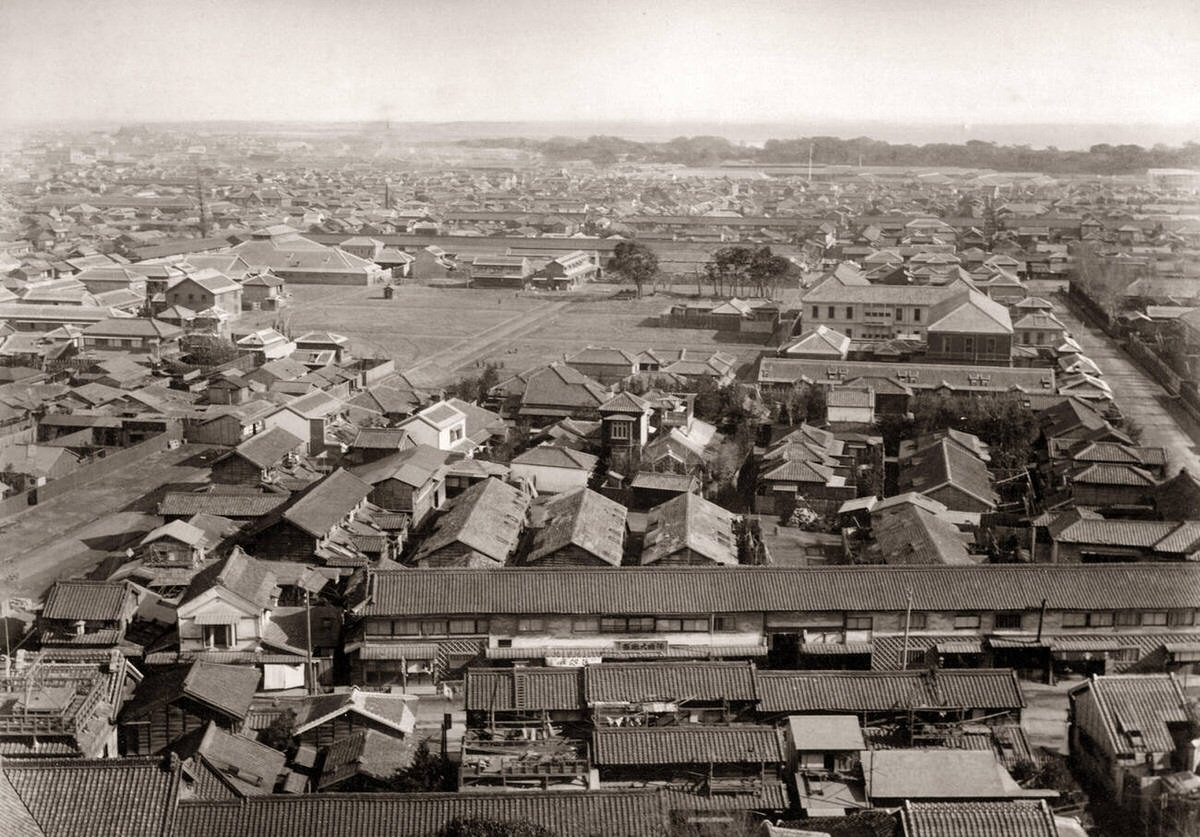 Rooftop view of Tokyo, 1880s