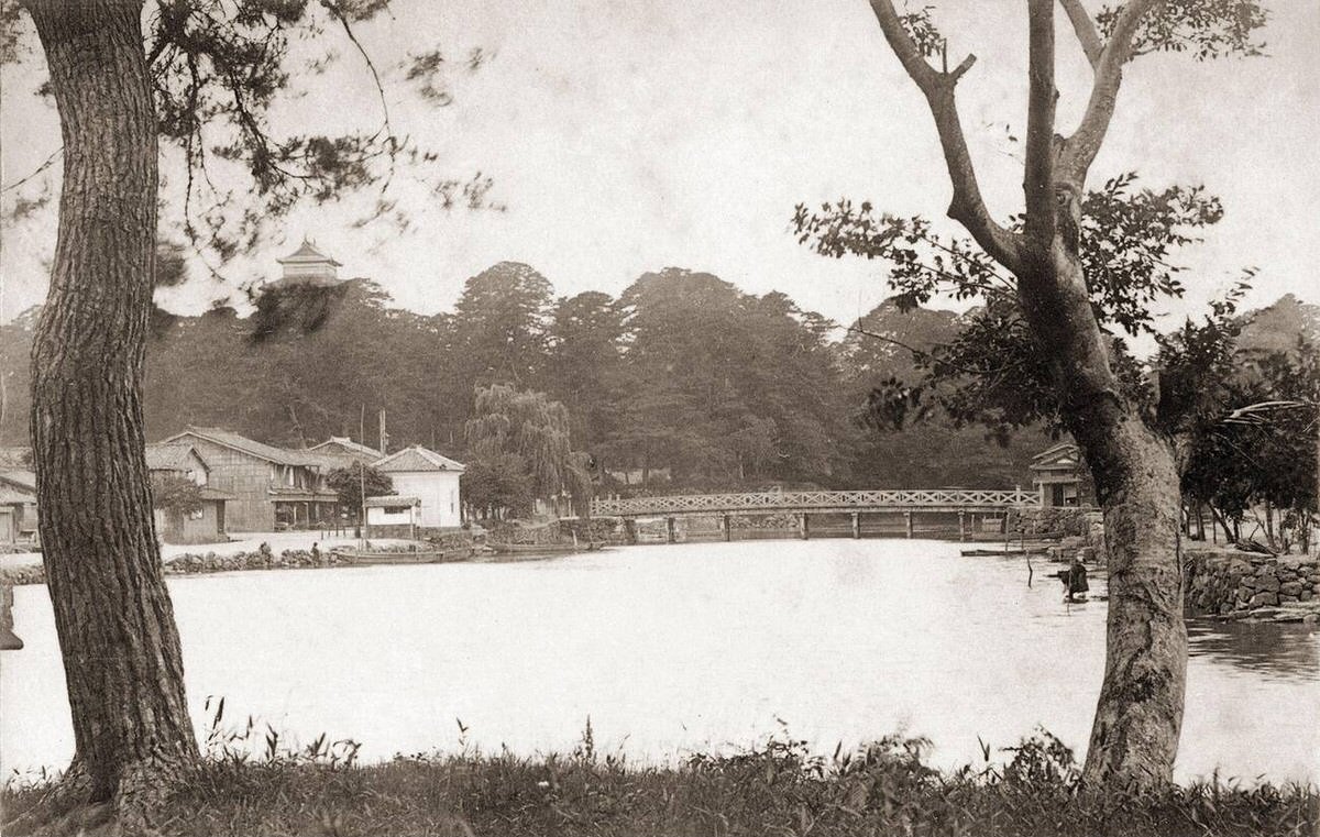 Kitabori Canal in Matsue looking toward Matsue Castle, 1880