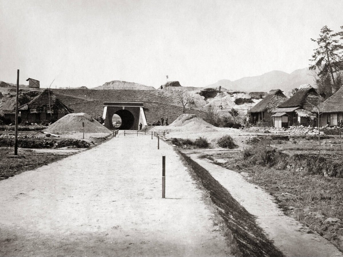 New railway bridge in Kobe, 1880