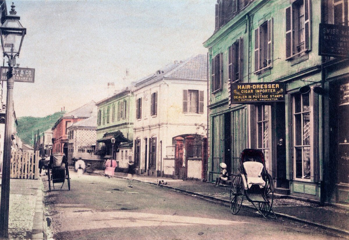 Shops on Honcho-dori in Yokohama, 1890s