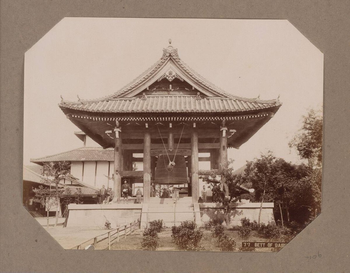 Great Buddha bell in Kyoto, 1890
