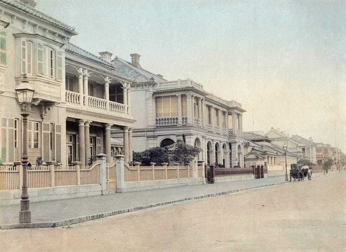 Western-style buildings on Kaigandori (The Bund) in Kobe, 1890s