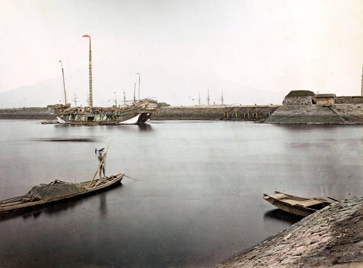 Ships in the harbor at Kagoshima, 1890s