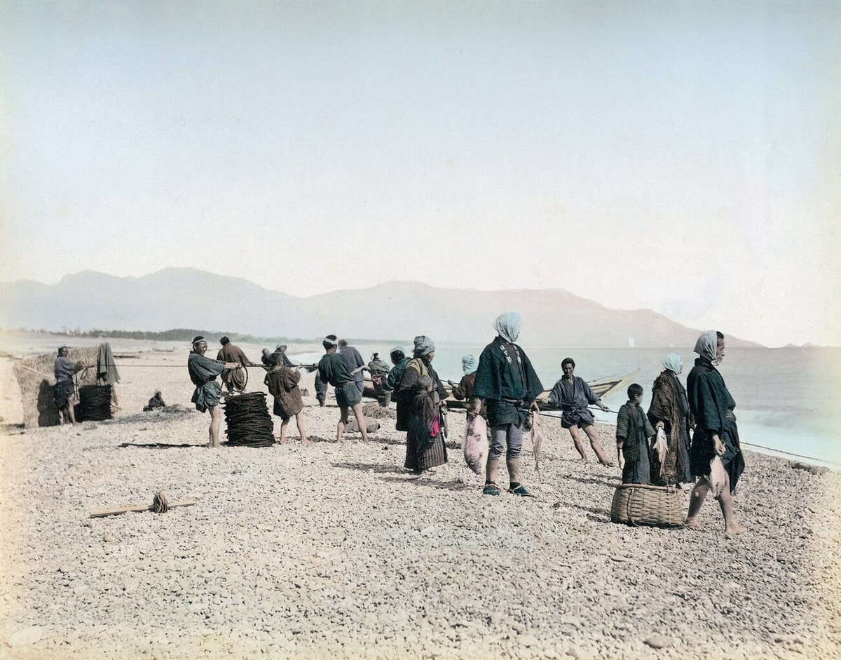 Japanese fishermen at work on the beach, 1890