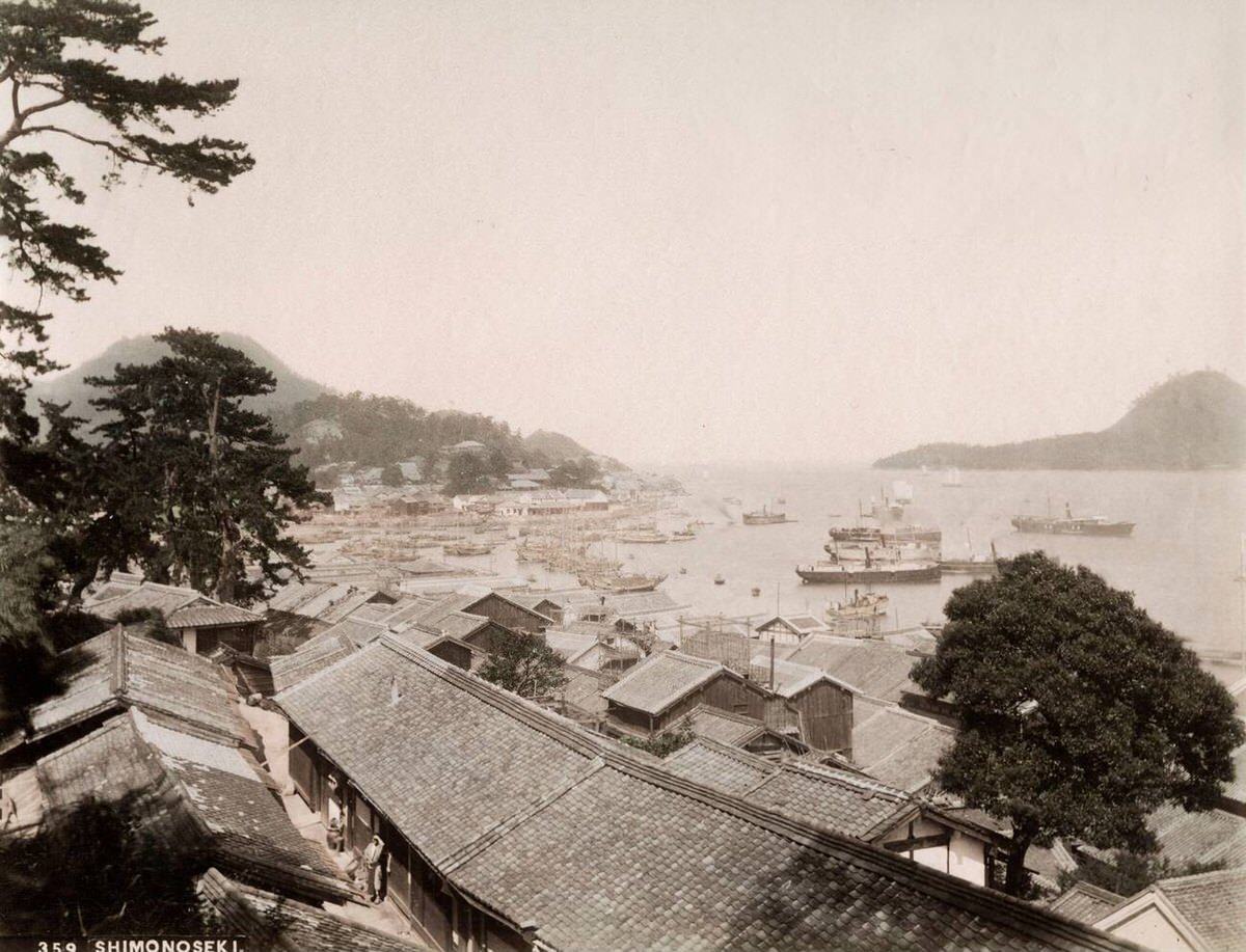 Ships in the harbor at Shimonoseki, 1890s