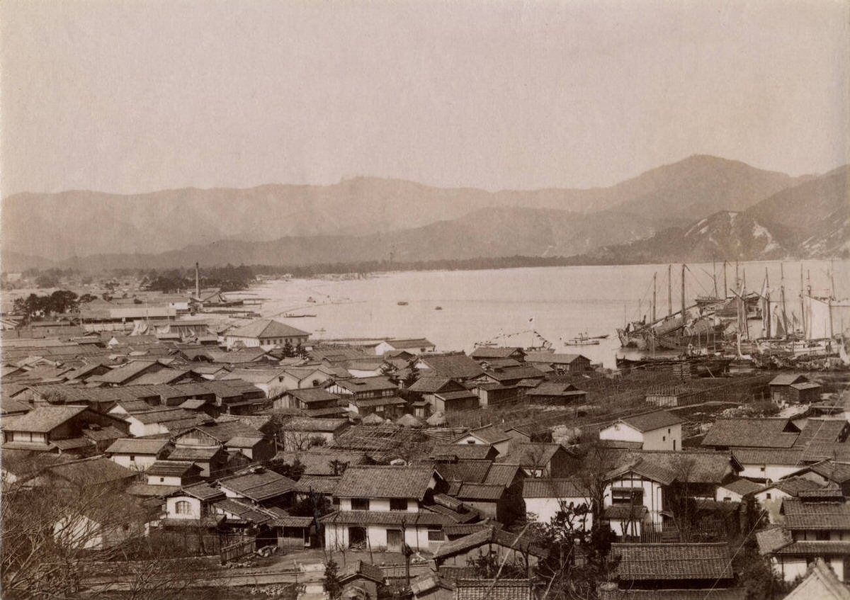 Panoramic view of Tsuruga Port in Fukui Prefecture, 1899