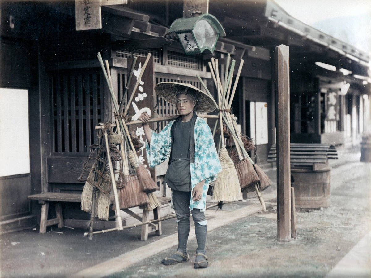 Peddler of brushes and brooms, 1890s
