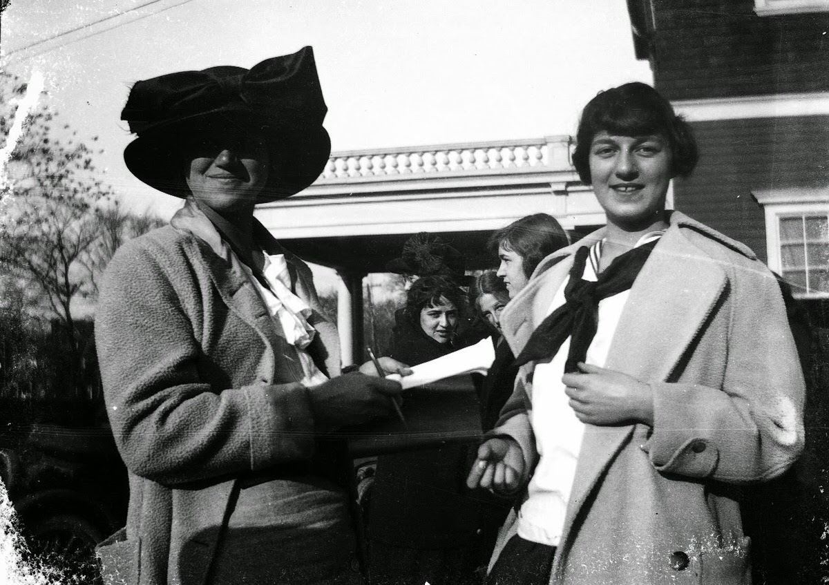 College Life in Lakewood, NJ (1914–1918): Vintage Photos of female Students from a Bygone Era