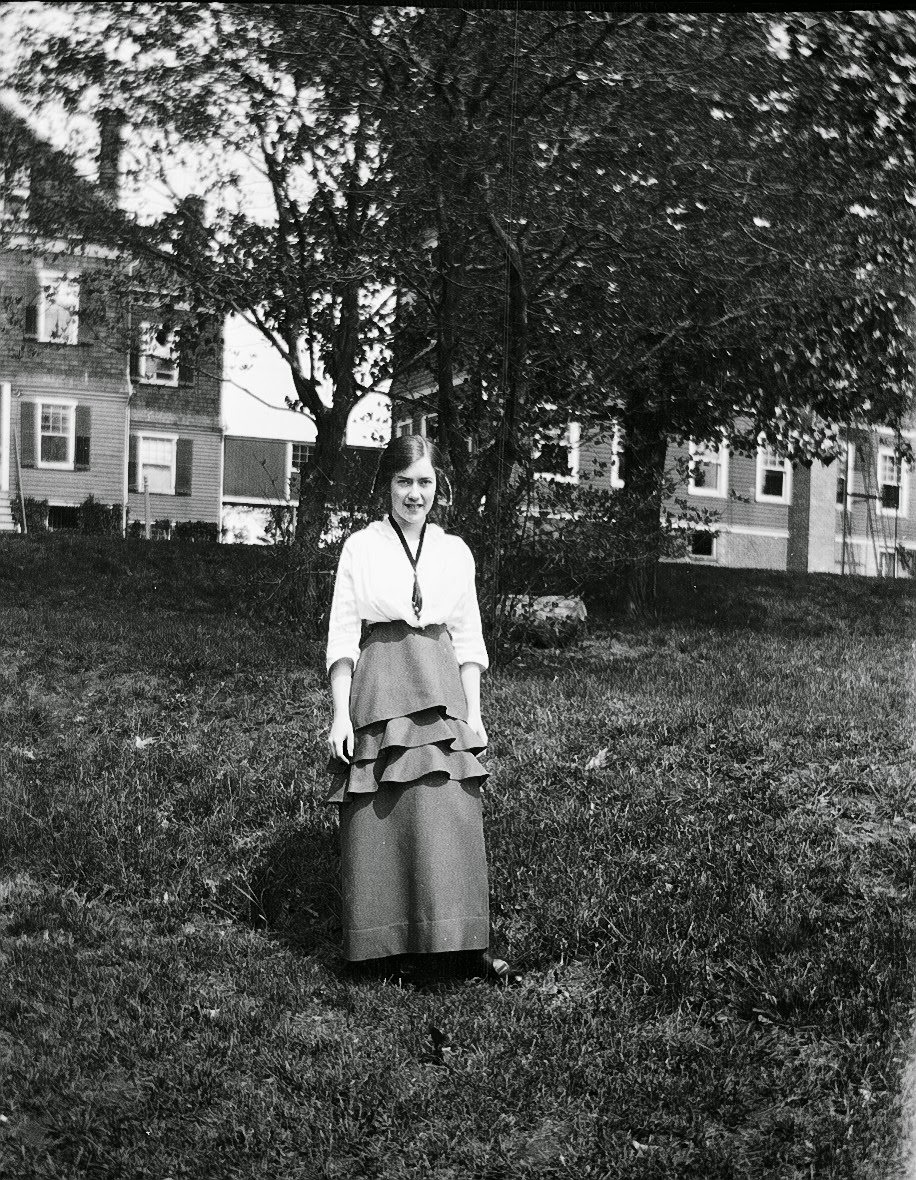 College Life in Lakewood, NJ (1914–1918): Vintage Photos of female Students from a Bygone Era