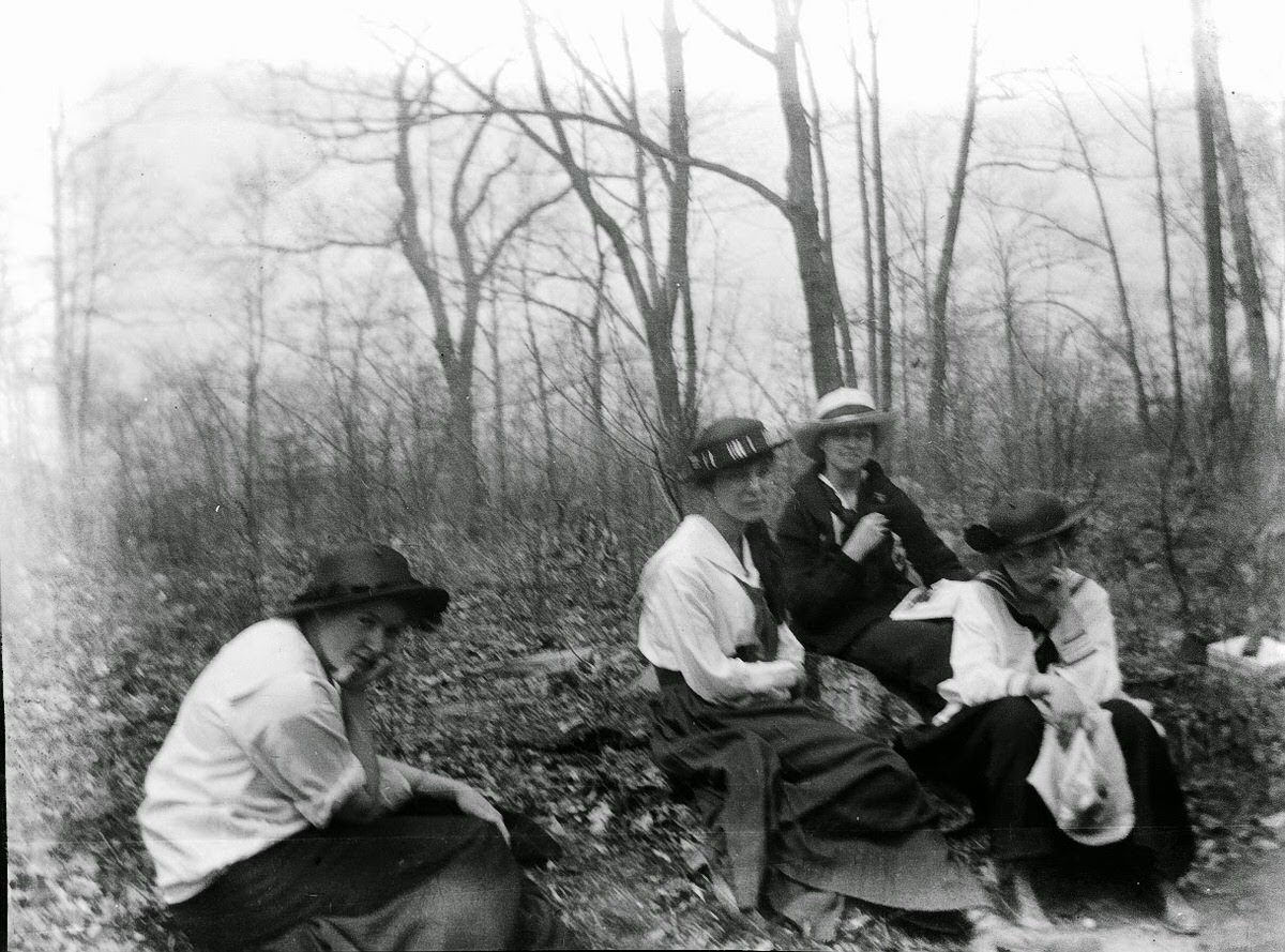 College Life in Lakewood, NJ (1914–1918): Vintage Photos of female Students from a Bygone Era