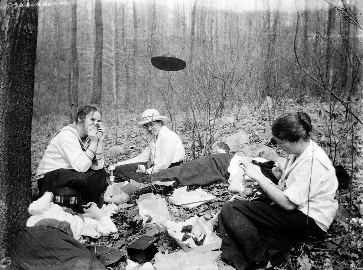College Life in Lakewood, NJ (1914–1918): Vintage Photos of female Students from a Bygone Era