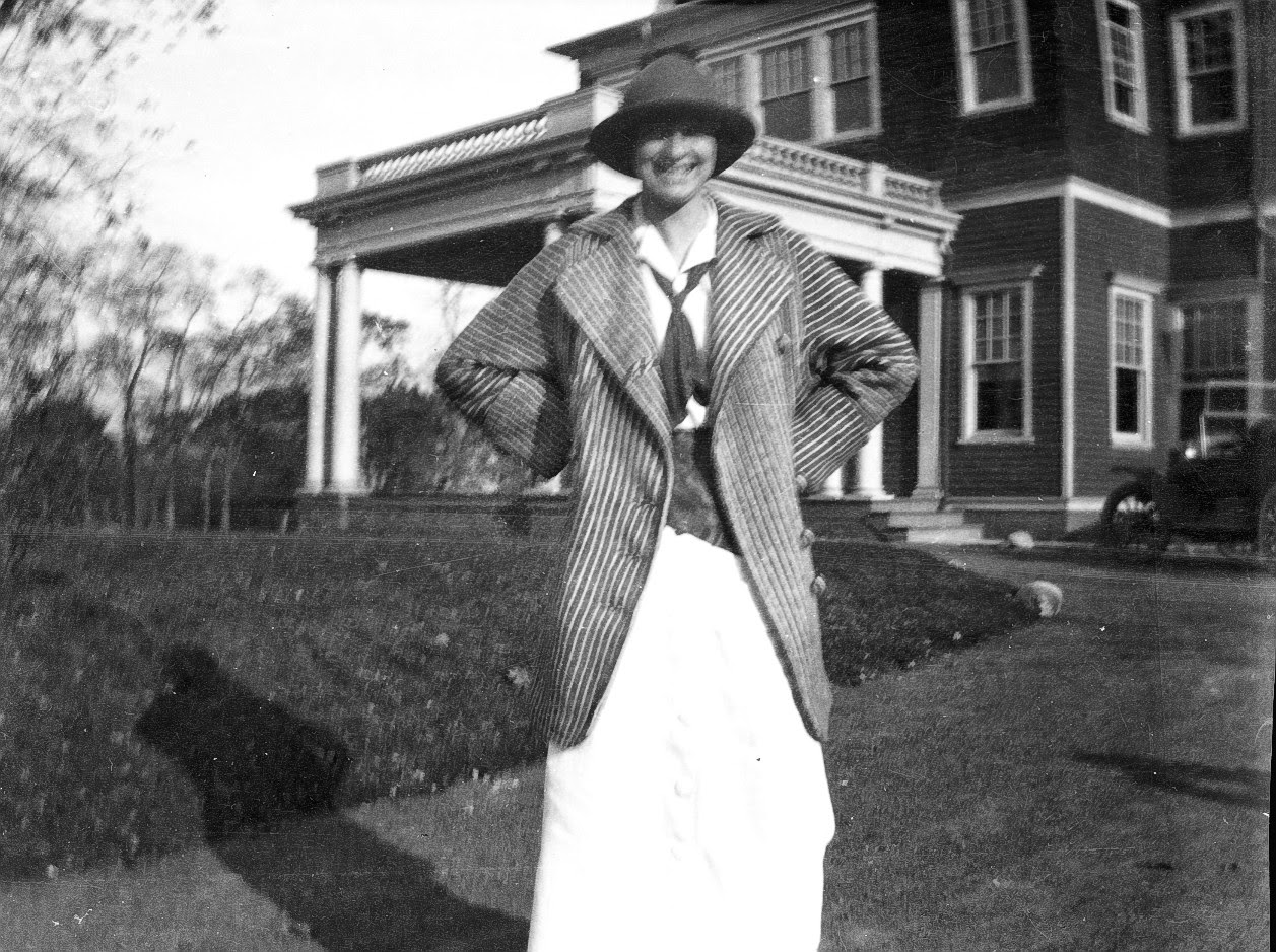 College Life in Lakewood, NJ (1914–1918): Vintage Photos of female Students from a Bygone Era