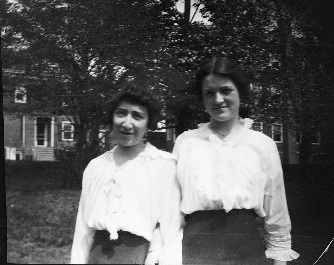 College Life in Lakewood, NJ (1914–1918): Vintage Photos of female Students from a Bygone Era
