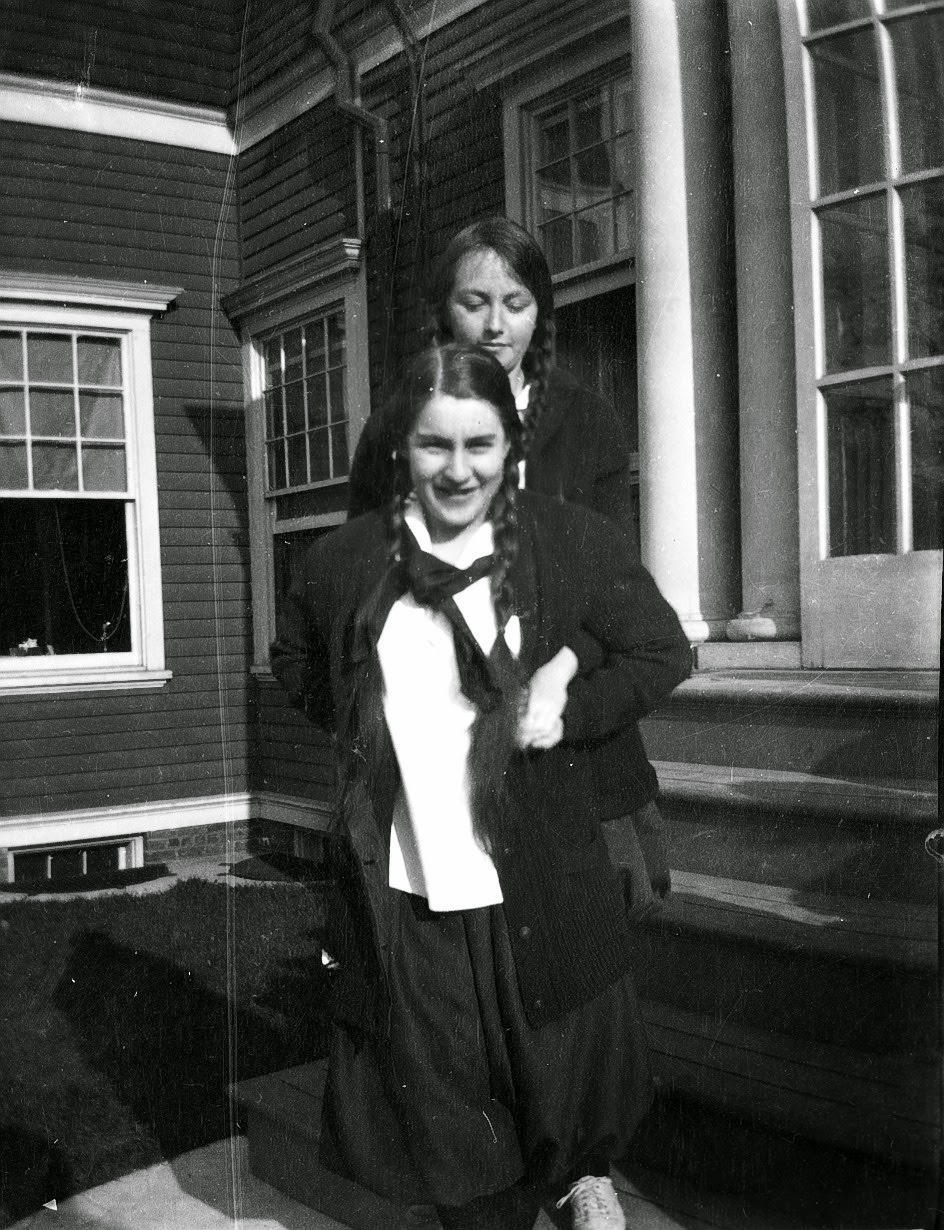 College Life in Lakewood, NJ (1914–1918): Vintage Photos of female Students from a Bygone Era