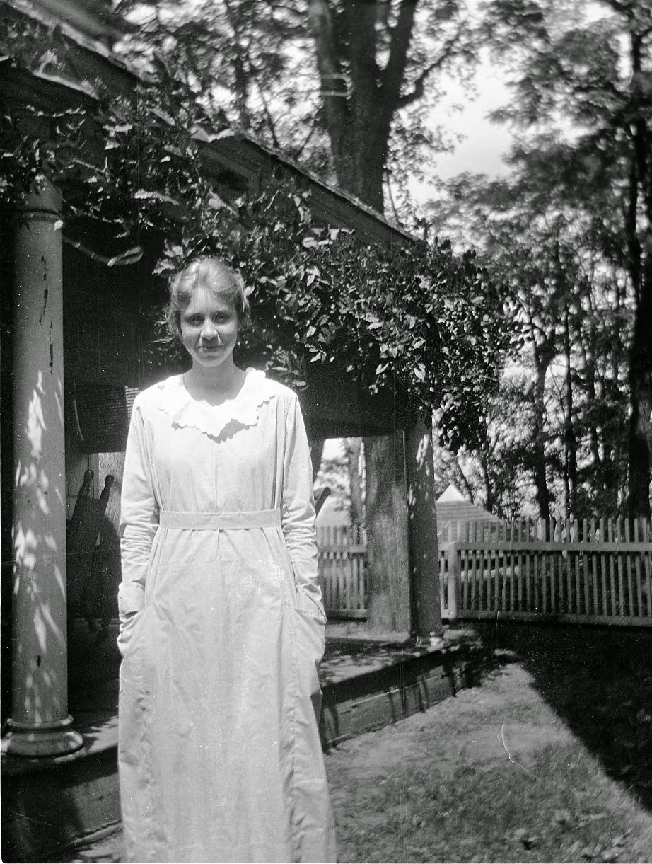 College Life in Lakewood, NJ (1914–1918): Vintage Photos of female Students from a Bygone Era