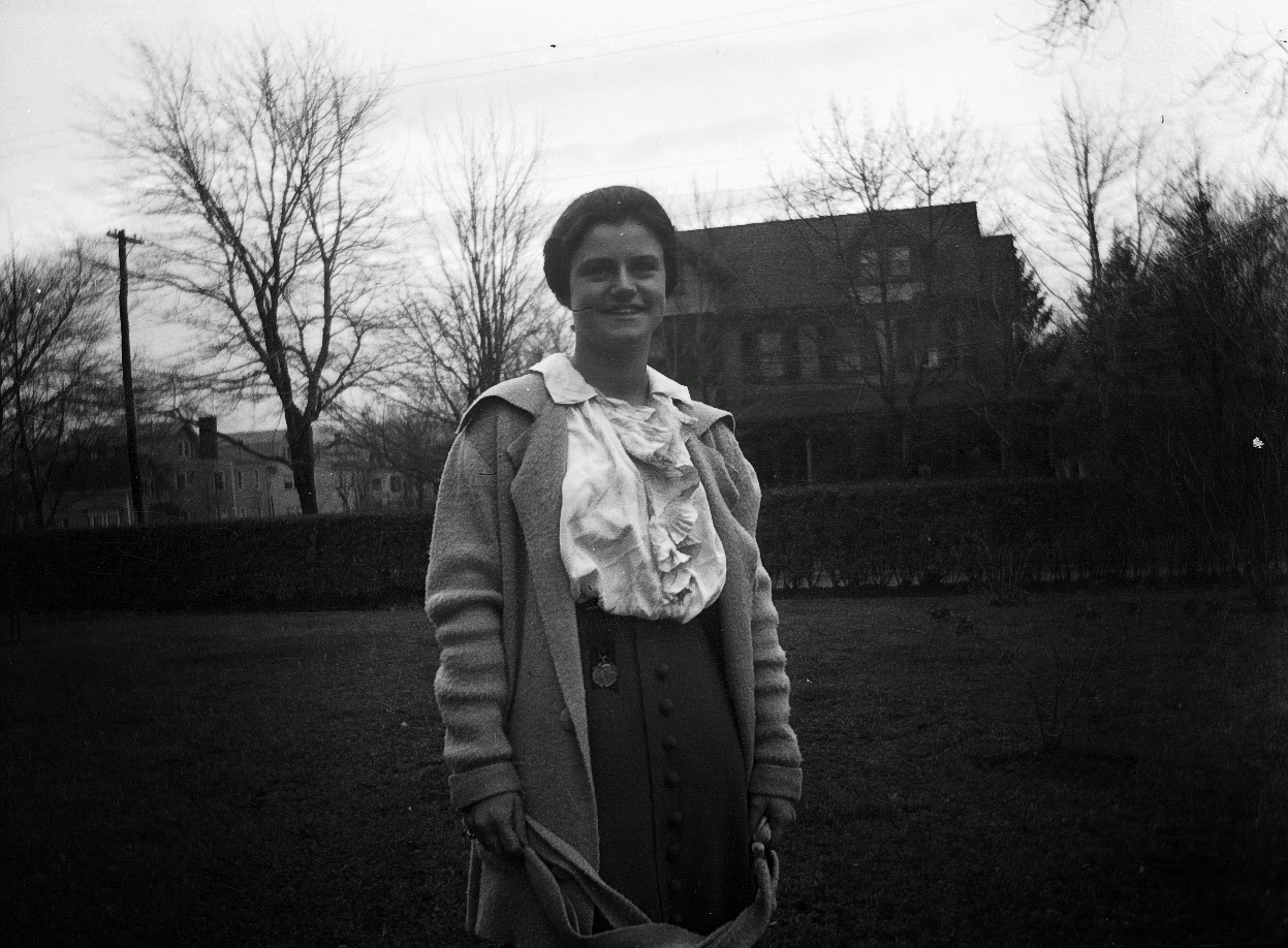 College Life in Lakewood, NJ (1914–1918): Vintage Photos of female Students from a Bygone Era