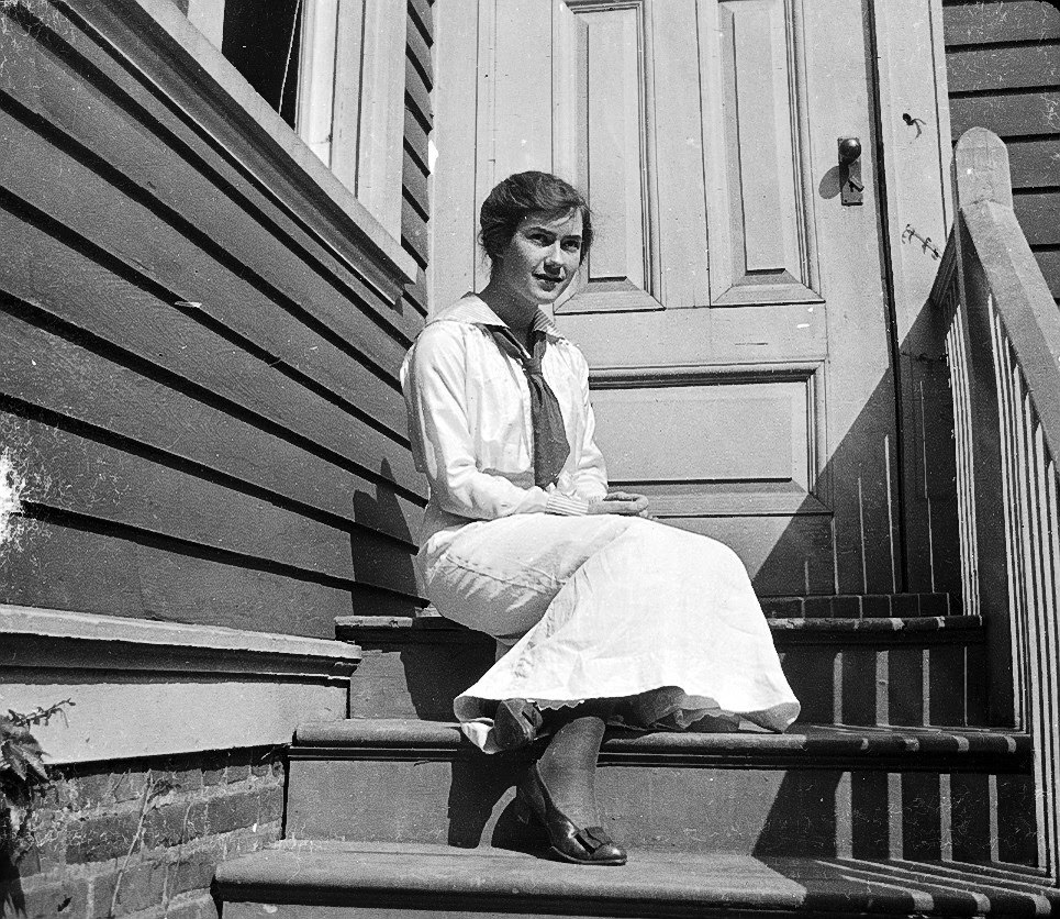 College Life in Lakewood, NJ (1914–1918): Vintage Photos of female Students from a Bygone Era