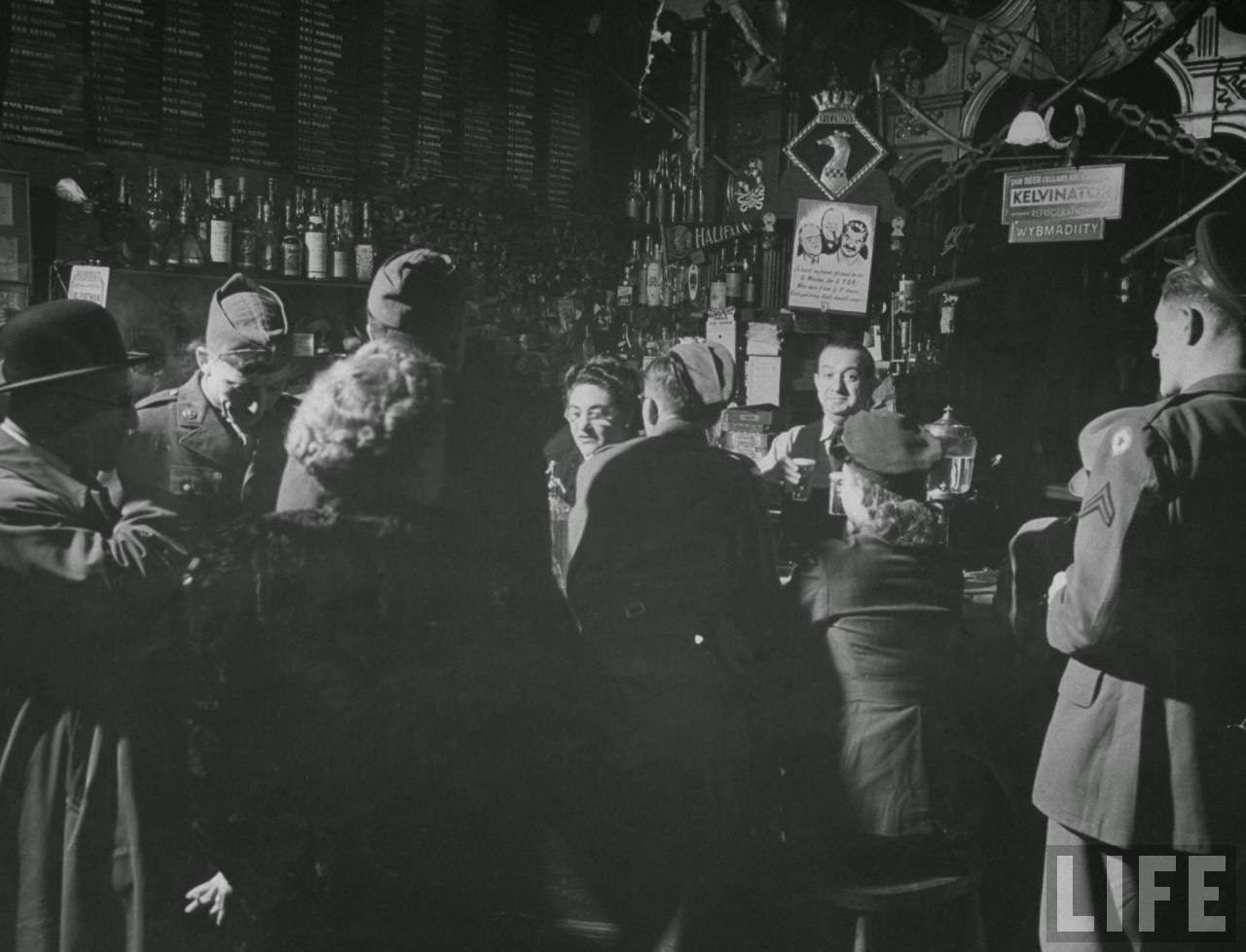 Poor Man's Club featuring a bohemian pub theme, 1940s