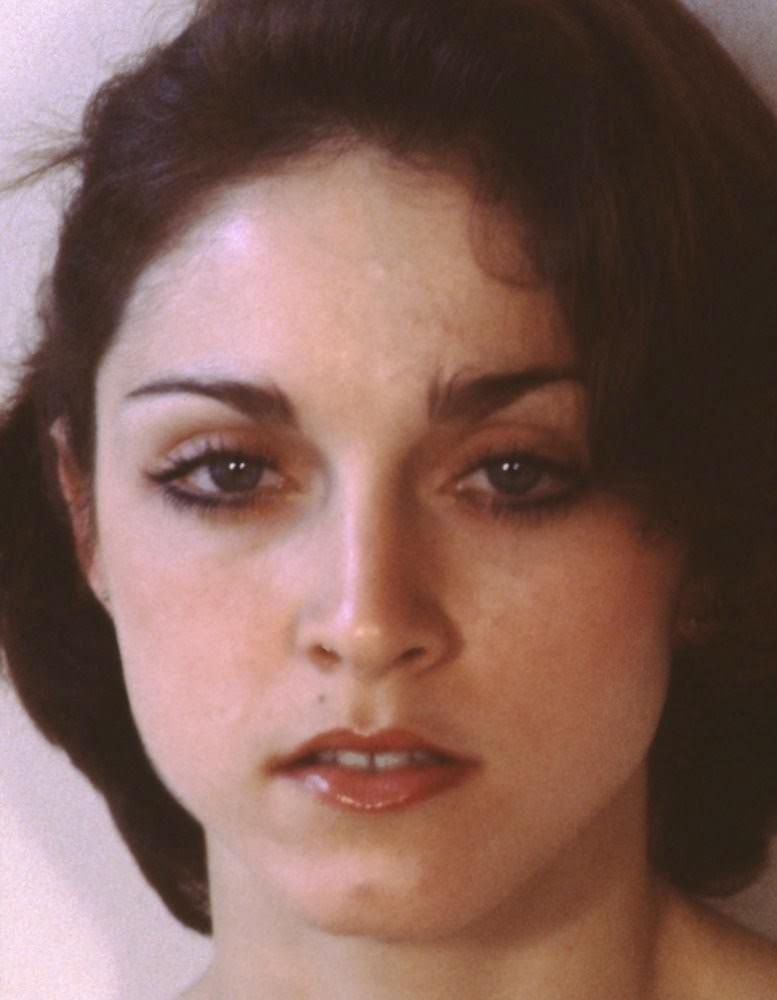 Early Modeling Photos of Teenage Madonna During Her Dance School Years