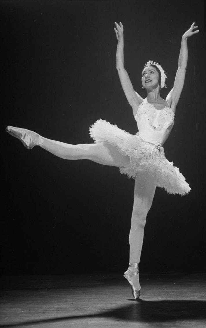 Stunning Stage Photos of Margot Fonteyn Dancing in White Costume at the Metropolitan Opera House (1949)