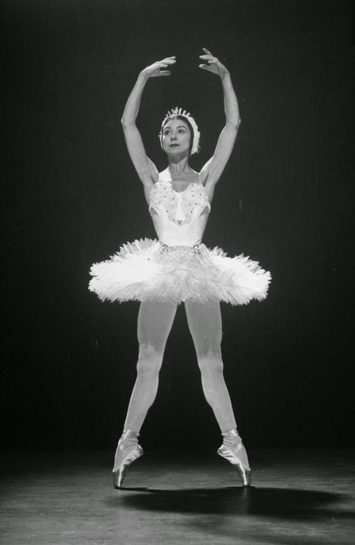 Stunning Stage Photos of Margot Fonteyn Dancing in White Costume at the Metropolitan Opera House (1949)