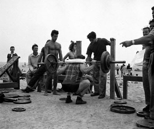Muscle Beach 1954: The Sand, the Strength, and the Spectacle
