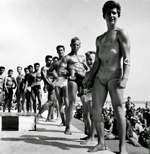 Muscle Beach 1954: The Sand, the Strength, and the Spectacle
