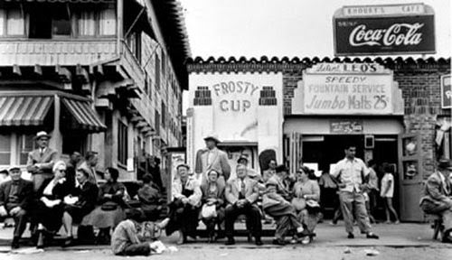 Muscle Beach 1954: The Sand, the Strength, and the Spectacle