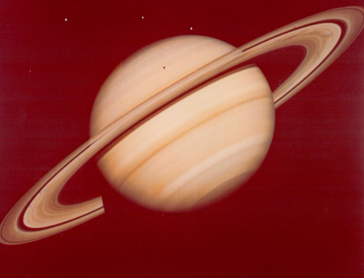 Saturn, Voyager 1, 1980.