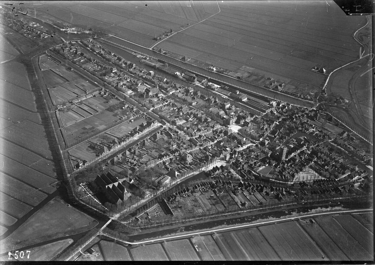 Aerial view of Edam, 1920s-1940s.