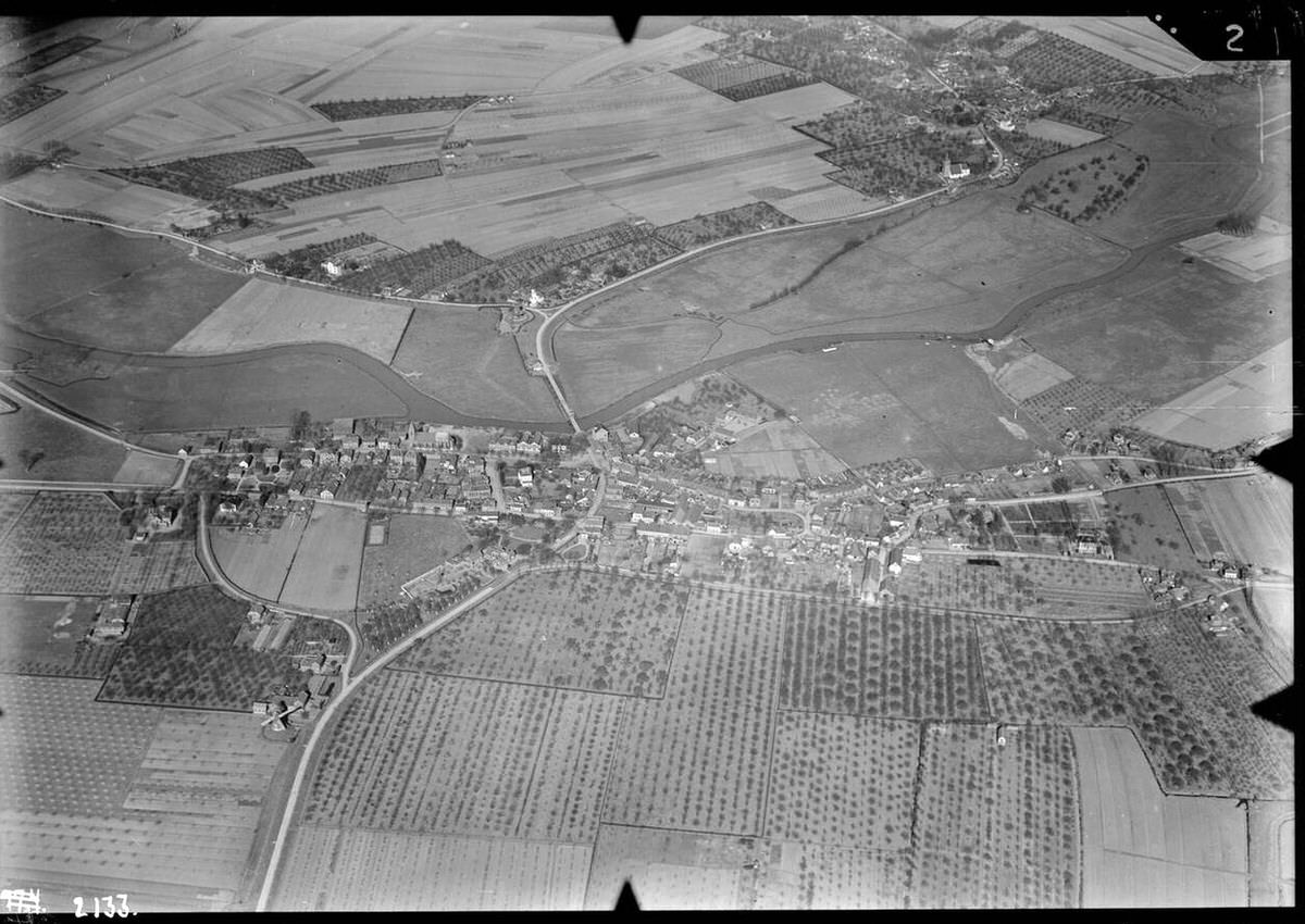 Aerial view of Geldermalsen, 1920s-1940s.