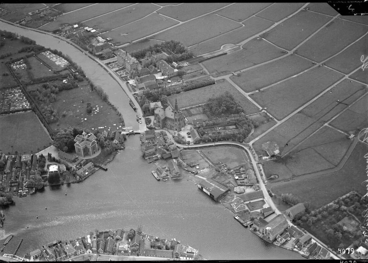 Aerial view of Ouderkerk aan de Amstel, 1920s-1940s.
