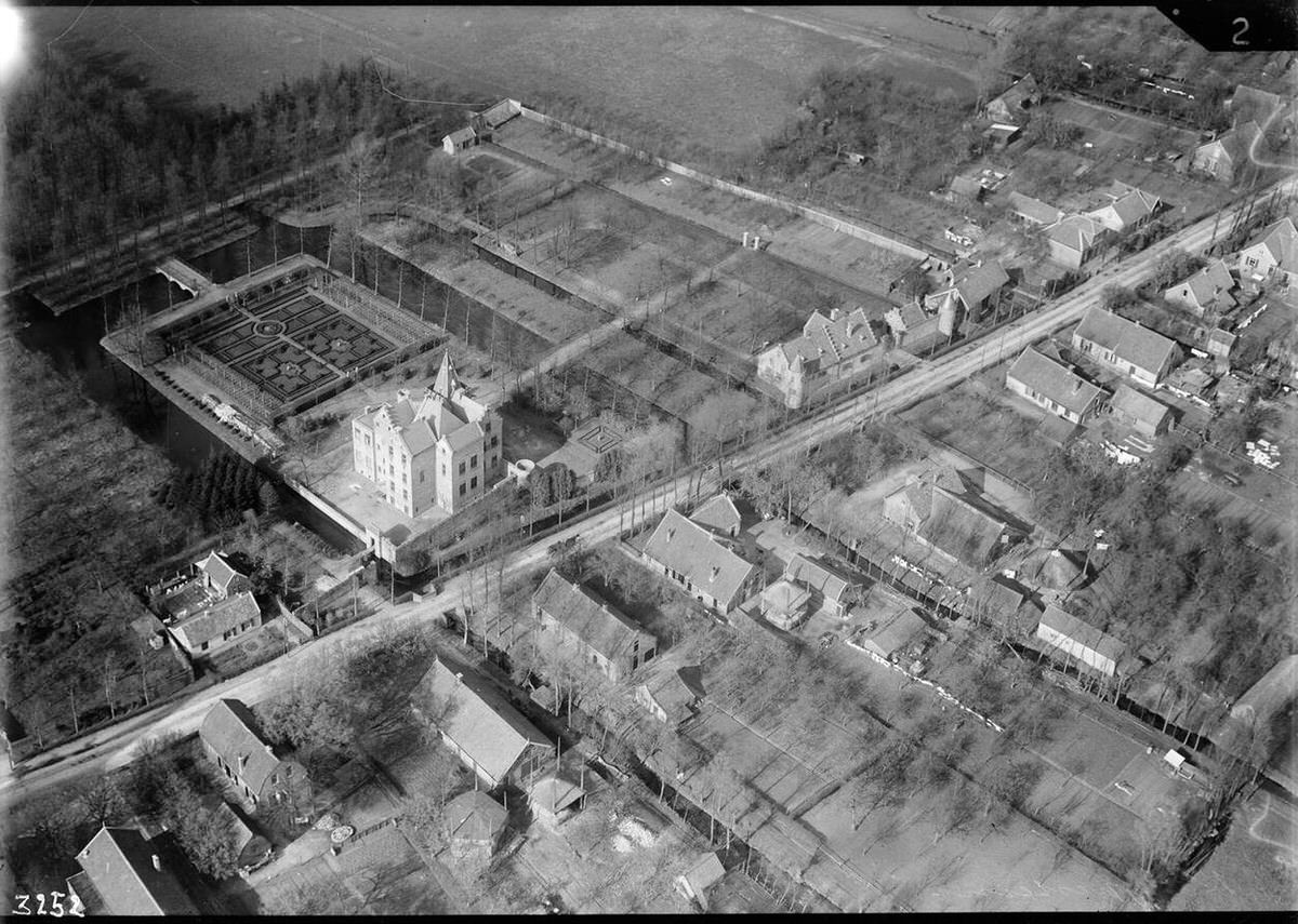 Aerial view of Sijpestein, 1920s-1940s.